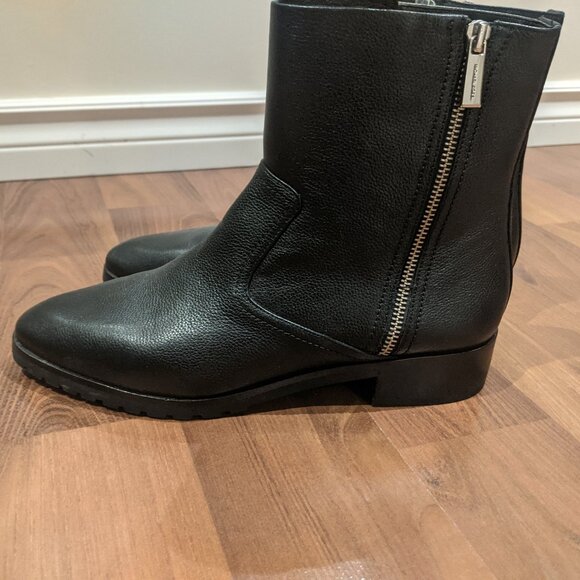MIchael Kors black boots - Picture 1 of 3